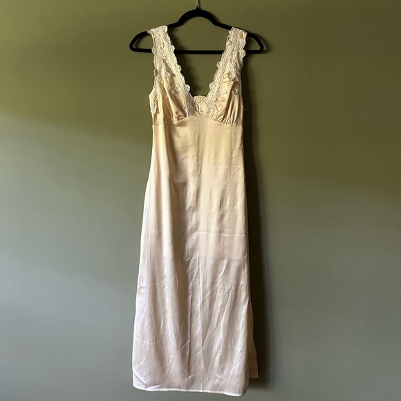 Yellow with Cream Lace-Trimmed Roxie Midi Dress by YELLOW THE LABEL XS NWOT - Picture 1 of 4